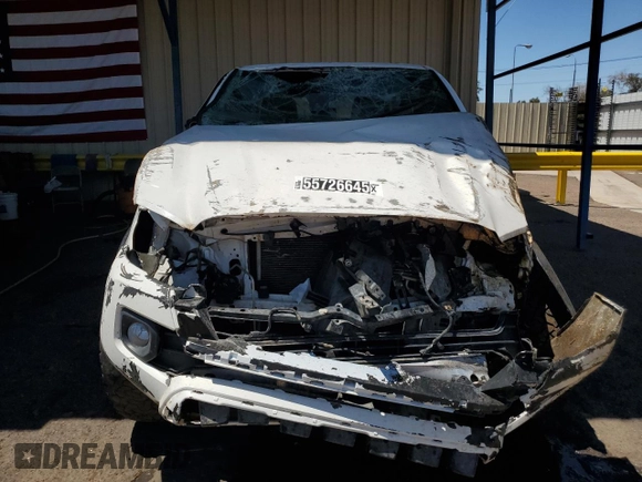 2020 Toyota Tacoma SR5 z VIN 3TMCZ5AN6LM310360, wystawiony jako Copart lot #55726645 z przebiegiem 106 262 mil mil oraz Szkoda całkowita • Salvage title. Historia ofert i sprzedaży dostępna na DreamBid. Obrazek 5.