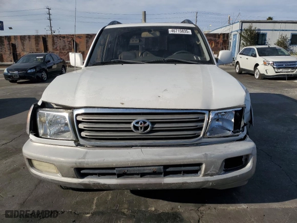 2003 Toyota Land Cruiser with VIN JTEHT05JX32035080, listed as a Copart auction lot 46715835 with 240,051 mi miles and Salvage Title. Bid and sale history available at carsss.com. Image 5.