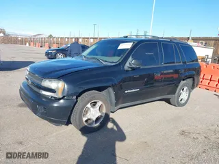 2004 Chevrolet TrailBlazer LS with VIN 1GNDT13S842254665, listed as a IAAI auction lot 40991990 with 279,045 mi miles. Bid and sale history available at carsss.com. Image 2.