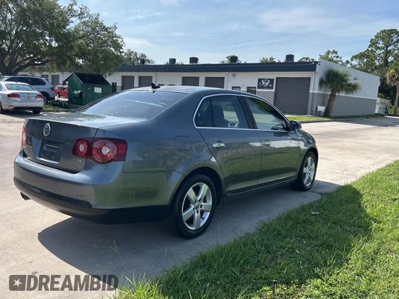 2009 Volkswagen Jetta SE with VIN 3VWRM71K89M145377, listed as a Copart auction lot 66104525 with 161,429 mi miles and Clean title. Bid and sale history available at DreamBid. Image 4.