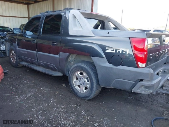 2003 Chevrolet Avalanche with VIN 3GNEC13T63G213650, listed as a IAAI auction lot 41472678 with 1 mi miles. Bid and sale history available at carsss.com. Image 3.