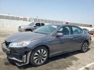 2015 Honda Accord Touring с VIN 1HGCR6F76FA012569, выставлен на аукционе Copart как лот 60442925 с пробегом 87 313 миль миль и Списание • Salvage title. История ставок и продаж доступна на DreamBid. Изображение 1.