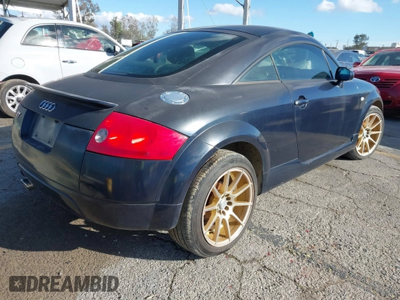 2002 Audi TT with VIN TRUSC28N421019228, listed as a IAAI auction lot 41783614 with 183,185 mi miles. Bid and sale history available at carsss.com. Image 4.