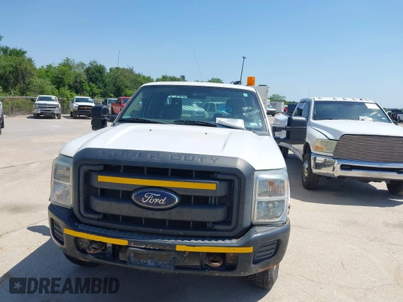 2013 Ford F-350 z VIN 1FD7X3B68DEA41140, wystawiony jako IAAI lot #42208592 z przebiegiem 179 966 mil mil oraz . Historia ofert i sprzedaży dostępna na DreamBid. Obrazek 12.