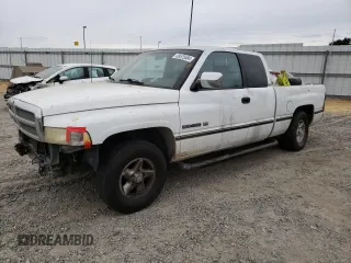 1997 Dodge 1500 z VIN 3B7HC13Z5VG776279, wystawiony jako Copart lot #68575584 z przebiegiem 179 118 mil mil oraz Szkoda całkowita • Salvage title. Historia ofert i sprzedaży dostępna na DreamBid. Obrazek 1.