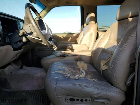 1998 Chevrolet Tahoe with VIN 3GNEK18R6WG102052, listed as a Copart auction lot 77485244 with 187,542 mi miles and Salvage Title. Bid and sale history available at carsss.com. Image 7.