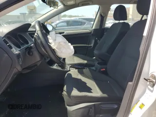 2016 Volkswagen Golf TSI S с VIN 3VWC17AU9GM514485, выставлен на аукционе Copart как лот 56247705 с пробегом 39 557 миль миль и Списание • Salvage title. История ставок и продаж доступна на DreamBid. Изображение 7.