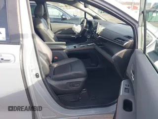 2024 Toyota Sienna XSE with VIN 5TDXSKFC0RS141120, listed as a IAAI auction lot 41463823 with 4,862 mi miles. Bid and sale history available at carsss.com. Image 5.