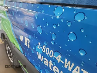 2018 Ford Transit z VIN 1FTYE1CM3JKB42289, wystawiony jako IAAI lot #42717396 z przebiegiem 88 406 mil mil oraz . Historia ofert i sprzedaży dostępna na DreamBid. Obrazek 30.