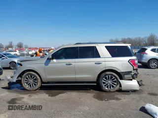 2018 Ford Expedition Limited with VIN 1FMJU1KT6JEA06679, listed as a IAAI auction lot 41675664 with 154,902 mi miles. Bid and sale history available at carsss.com. Image 14.