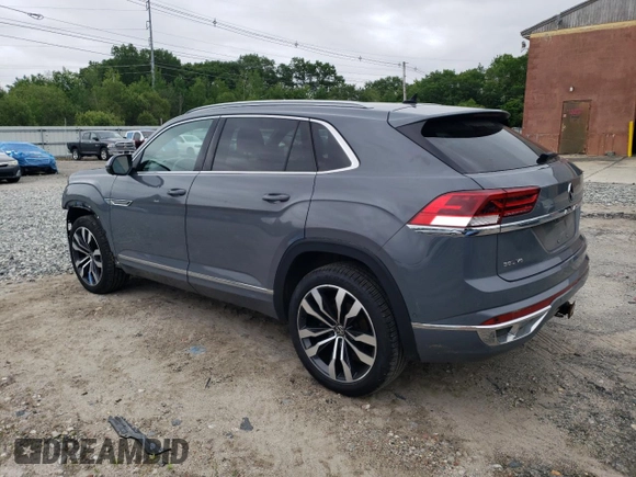 2021 Volkswagen Atlas SEL Premium R-Line with VIN 1V2FE2CA3MC206055, listed as a Copart auction lot 60788985 with 66,180 mi miles and Salvage title. Bid and sale history available at DreamBid. Image 2.