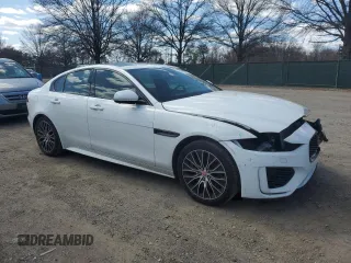 2020 Jaguar XE R-Dynamic S z VIN SAJAT4GX1LCP61713, wystawiony jako Copart lot #44902675 z przebiegiem 79 164 mil mil oraz Szkody całkowita. Historia ofert i sprzedaży dostępna na DreamBid. Obrazek 4.