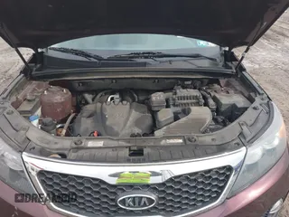 2012 Kia Sorento LX with VIN 5XYKTDA60CG189368, listed as a IAAI auction lot 41492733 with 104,349 mi miles. Bid and sale history available at carsss.com. Image 10.