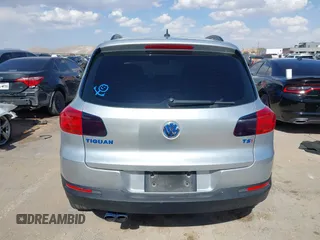 2016 Volkswagen Tiguan S with VIN WVGAV7AX9GW567790, listed as a IAAI auction lot 42352288 with 119,526 mi miles and . Bid and sale history available at DreamBid. Image 16.