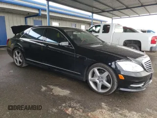 2011 Mercedes-Benz S 550 with VIN WDDNG7BB3BA405605, listed as a Copart auction lot 51168365 with 109,428 mi miles and Salvage Title. Bid and sale history available at DreamBid. Image 4.