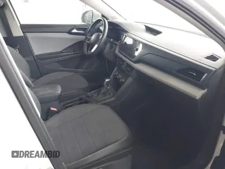 2023 Volkswagen Taos SE z VIN 3VVNX7B22PM315903, wystawiony jako IAAI lot #41305234 z przebiegiem 14 321 mil mil oraz . Historia ofert i sprzedaży dostępna na DreamBid. Obrazek 5.