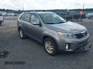 2014 Kia Sorento LX с VIN 5XYKT3A67EG438567, выставлен на аукционе IAAI как лот 42733696 с пробегом 186 533 миль миль и . История ставок и продаж доступна на DreamBid. Изображение 1.