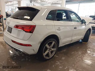 2022 Audi SQ5 Premium Plus with VIN WA1B4AFY5N2043366, listed as a IAAI auction lot 41528425 with 1 mi miles. Bid and sale history available at carsss.com. Image 4.