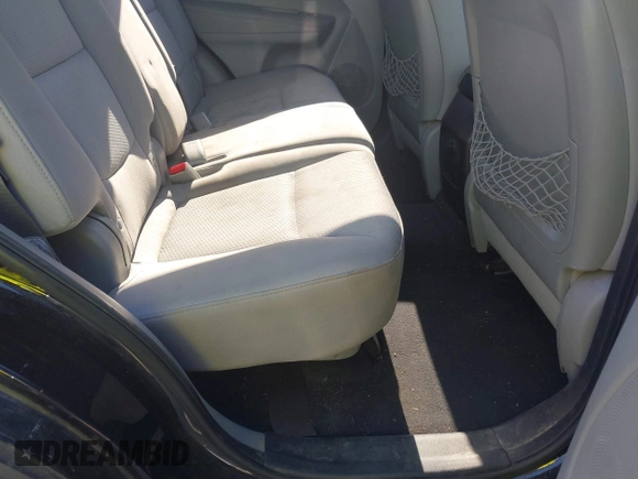 2011 Kia Sorento LX with VIN 5XYKT3A18BG007462, listed as a IAAI auction lot 42081727 with 183,594 mi miles and . Bid and sale history available at carsss.com. Image 8.