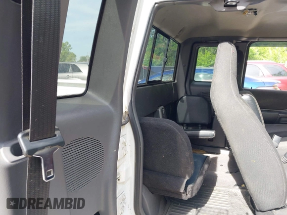 2003 Ford Ranger XL Fleet with VIN 1FTZR45E83PB51656, listed as a IAAI auction lot 42252102 with 147,949 mi miles and . Bid and sale history available at DreamBid. Image 8.