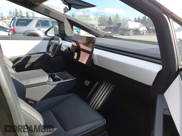 2024 Tesla Cybertruck with VIN 7G2CEHED8RA015749, listed as a IAAI auction lot 41731902 with 13,822 mi miles. Bid and sale history available at carsss.com. Image 5.