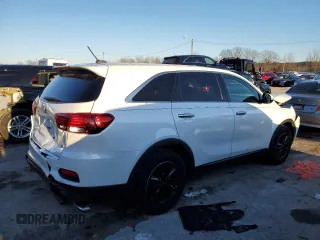 2019 Kia Sorento L with VIN 5XYPG4A32KG575627, listed as a Copart auction lot 41454265 with 67,207 mi miles and Salvage Title. Bid and sale history available at DreamBid. Image 3.