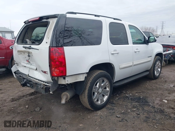 2007 GMC Yukon SLE with VIN 1GKFC13057R351385, listed as a IAAI auction lot 41720394 with 159,752 mi miles. Bid and sale history available at carsss.com. Image 4.