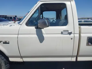 1992 Ford F-150 with VIN 1FTEF14H0NLA47691, listed as a IAAI auction lot 42096312 with 1 mi miles. Bid and sale history available at carsss.com. Image 15.