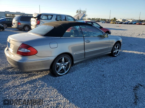 2007 Mercedes-Benz CLK 350 with VIN WDBTK56G47T074702, listed as a Copart auction lot 82407784 with Not Provided miles and Non Repairable. Bid and sale history available at DreamBid. Image 3.