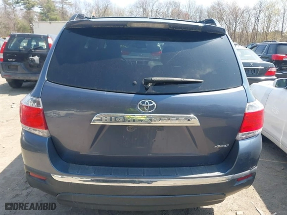 2012 Toyota Highlander with VIN 5TDBK3EH0CS130168, listed as a IAAI auction lot 42062786 with 144,215 mi miles. Bid and sale history available at carsss.com. Image 16.