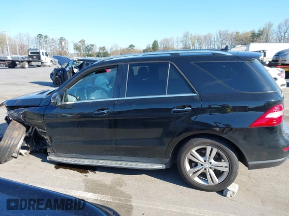 2015 Mercedes-Benz M 350 with VIN 4JGDA5HB1FA526024, listed as a IAAI auction lot 41888298 with 90,188 mi miles and . Bid and sale history available at carsss.com. Image 14.