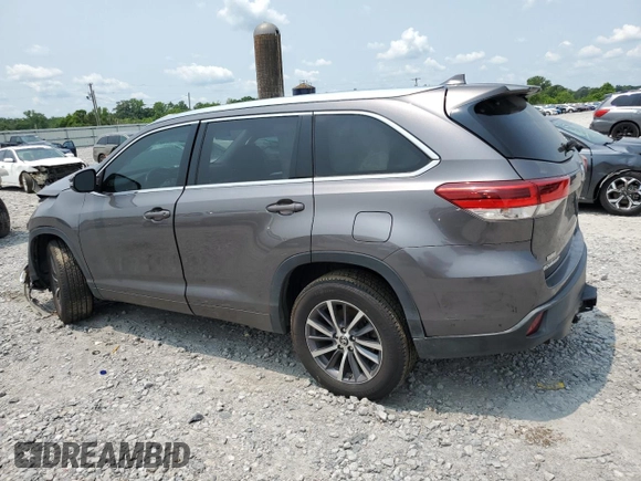 2018 Toyota Highlander SE with VIN 5TDKZRFH9JS545175, listed as a Copart auction lot 59377945 with 214,242 mi miles and Salvage title. Bid and sale history available at DreamBid. Image 2.