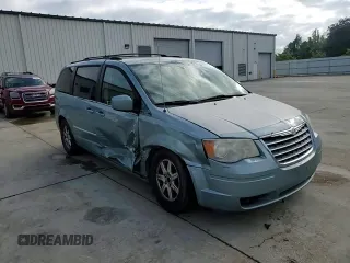 2010 Chrysler Town & Country Touring with VIN 2A4RR5DXXAR226890, listed as a Copart auction lot 52517325 with 189,607 mi miles and Clean Title. Bid and sale history available at DreamBid. Image 12.