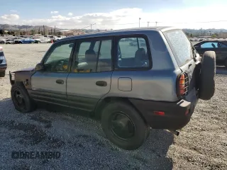 1996 Toyota RAV4 with VIN JT3GP10V3T0004645, listed as a Copart auction lot 41824105 with 237,956 mi miles and Salvage Title. Bid and sale history available at DreamBid. Image 2.