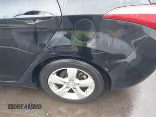 2012 Hyundai Elantra GLS с VIN KMHDH4AE8CU404698, выставлен на аукционе IAAI как лот 41988964 с пробегом Не указан миль и . История ставок и продаж доступна на DreamBid. Изображение 6.