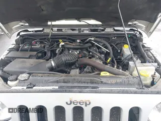 2010 Jeep Wrangler Sahara с VIN 1J4AA5D10AL166398, выставлен на аукционе IAAI как лот 42144530 с пробегом 140 020 миль миль и . История ставок и продаж доступна на DreamBid. Изображение 10.