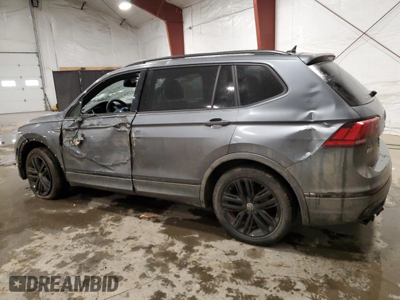 2022 Volkswagen Tiguan SE R-Line Black with VIN 3VV8B7AX3NM095130, listed as a Copart auction lot 88801635 with 49,465 mi miles and Salvage Title. Bid and sale history available at DreamBid. Image 2.