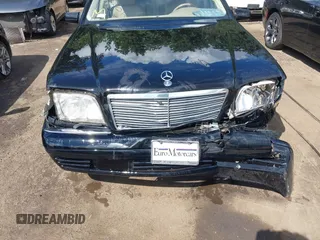 1998 Mercedes-Benz S-Class with VIN WDBGA33G4WA391919, listed as a IAAI auction lot 40139391 with 99,744 mi miles. Bid and sale history available at carsss.com. Image 6.