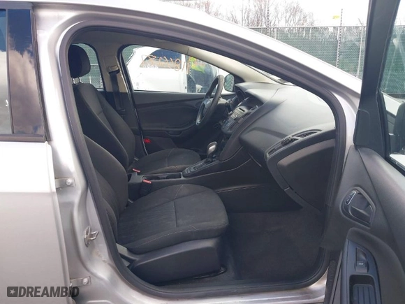 2016 Ford Focus S with VIN 1FADP3E2XGL311099, listed as a IAAI auction lot 41855282 with 196,444 mi miles. Bid and sale history available at carsss.com. Image 5.