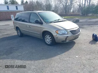 2003 Chrysler Town & Country LXi with VIN 2C8GP54L93R372831, listed as a IAAI auction lot 41958119 with 88,442 mi miles. Bid and sale history available at carsss.com. Image 1.