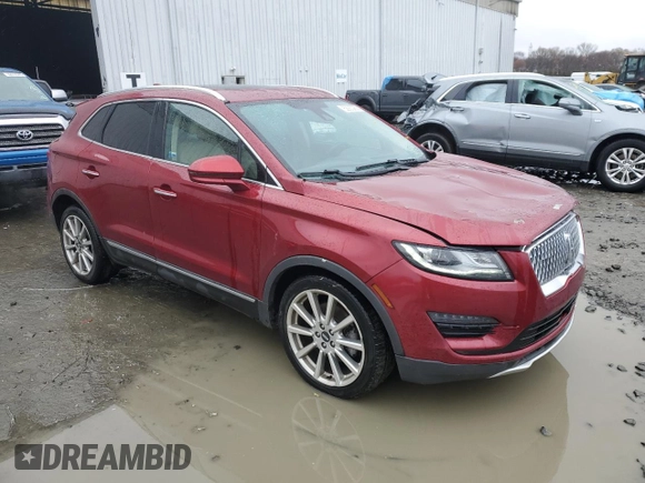 2019 Lincoln MKC Reserve with VIN 5LMCJ3C92KUL43662, listed as a Copart auction lot 52933255 with 31,076 mi miles and Salvage Title. Bid and sale history available at DreamBid. Image 4.