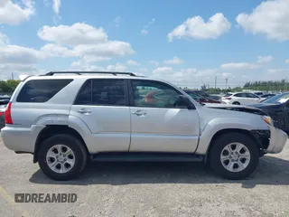 2006 Toyota 4Runner SR5 with VIN JTEZU14RX60064710, listed as a IAAI auction lot 42102738 with 252,216 mi miles and . Bid and sale history available at DreamBid. Image 14.