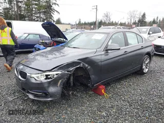 2018 BMW 3 Series 330i xDrive with VIN WBA8D9G56JNU72511, listed as a IAAI auction lot 41237501 with 40,734 mi miles. Bid and sale history available at carsss.com. Image 18.