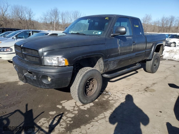 2002 Dodge Ram 2500 with VIN 3B7KF23Z82M200041, listed as a Copart auction lot 42706665 with 143,833 mi miles and Clean Title. Bid and sale history available at carsss.com. Image 1.