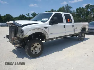 2001 Ford F-350 XL z VIN 1FTSW31F51EC82619, wystawiony jako Copart lot #53678555 z przebiegiem 221 020 mil mil oraz Szkoda całkowita • Salvage title. Historia ofert i sprzedaży dostępna na DreamBid. Obrazek 1.