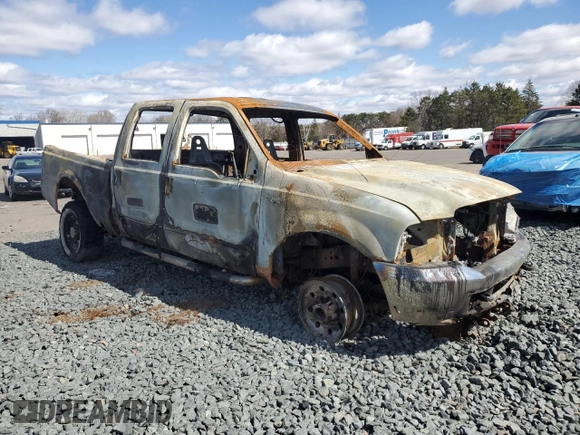 2000 Ford Super Duty F-250 XL with VIN 1FTNW21F0YEA21769, listed as a Copart auction lot 47771375 with 0 mi miles and Non Repairable. Bid and sale history available at carsss.com. Image 4.