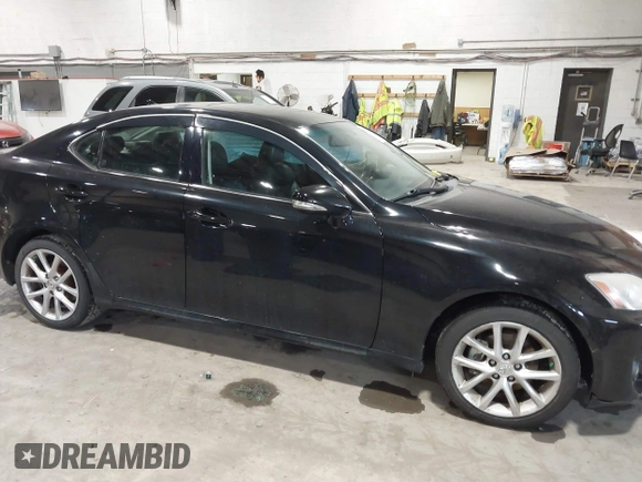 2011 Lexus IS 250 z VIN JTHCF5C27B5049237, wystawiony jako IAAI lot #41609112 z przebiegiem 122 293 mil mil oraz . Historia ofert i sprzedaży dostępna na DreamBid. Obrazek 13.