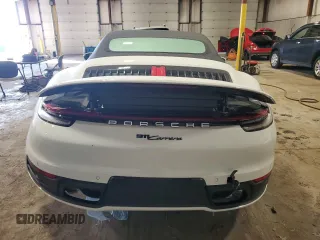 2021 Porsche 911 Carrera with VIN WP0CA2A96MS239369, listed as a Copart auction lot 70894153 with 8,687 mi miles. Bid and sale history available at carsss.com. Image 6.