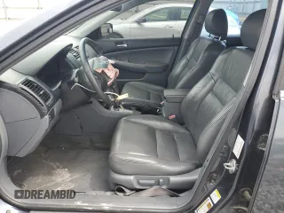 2006 Honda Accord EX-L z VIN 1HGCM56826A163491, wystawiony jako Copart lot #54251235 z przebiegiem 196 630 mil mil oraz Szkoda całkowita • Salvage title. Historia ofert i sprzedaży dostępna na DreamBid. Obrazek 7.