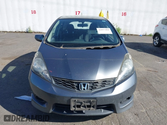 2013 Honda Fit Sport with VIN JHMGE8H58DC045219, listed as a IAAI auction lot 42057466 with 121,837 mi miles. Bid and sale history available at carsss.com. Image 12.